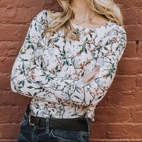 Topshop Print Ruffle Plissé Top - Picture 10 of 13